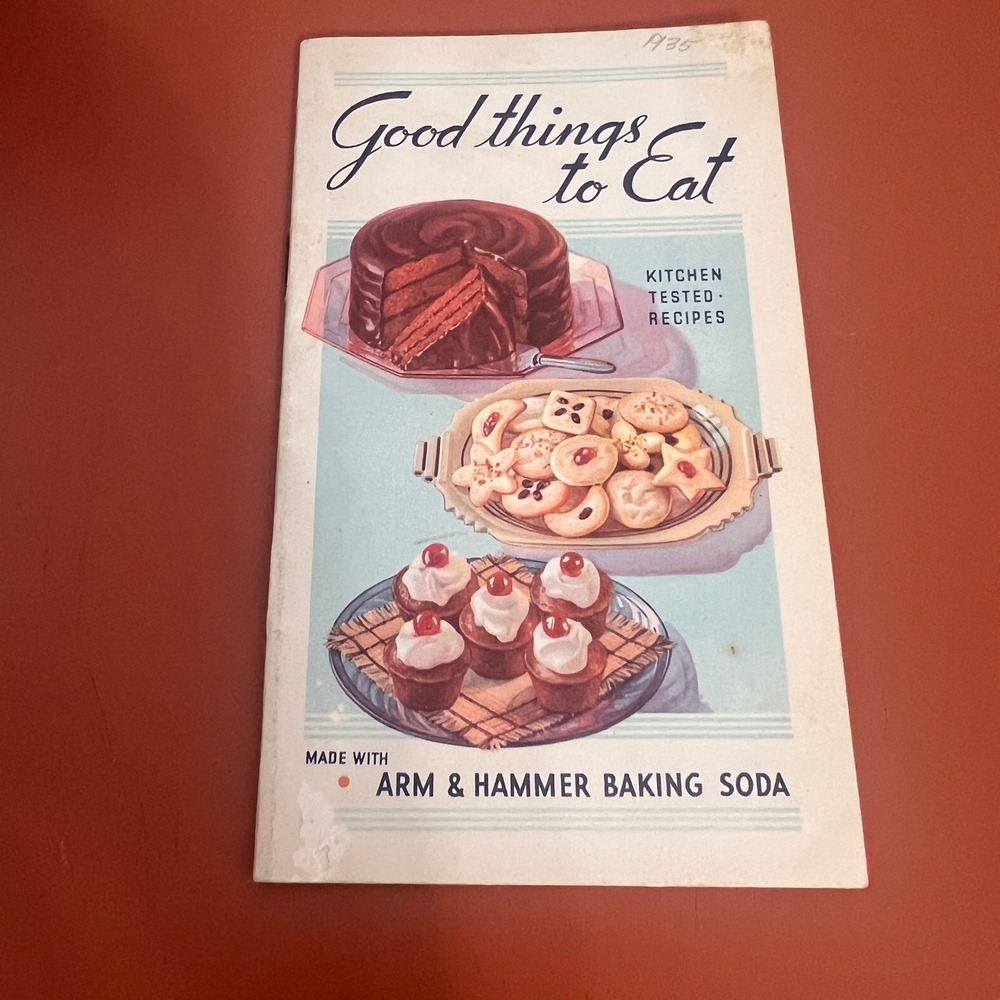 1935 Good Things to Eat Arm & Hammer Cow Brand Baking Soda Cookbook Martha Lee